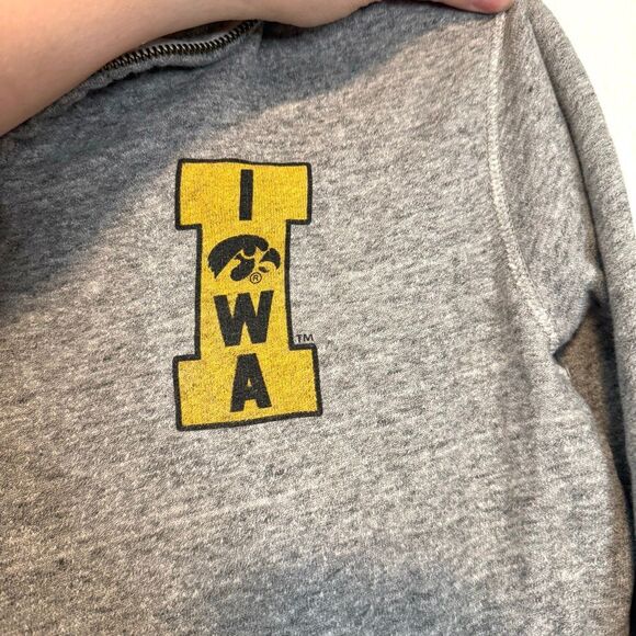 Tailgate Iowa Hawkeyes Quarter Zip Gray Sweatshirt Size XS - Picture 2 of 11